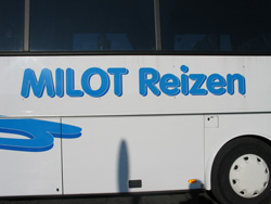 Bus van Milot